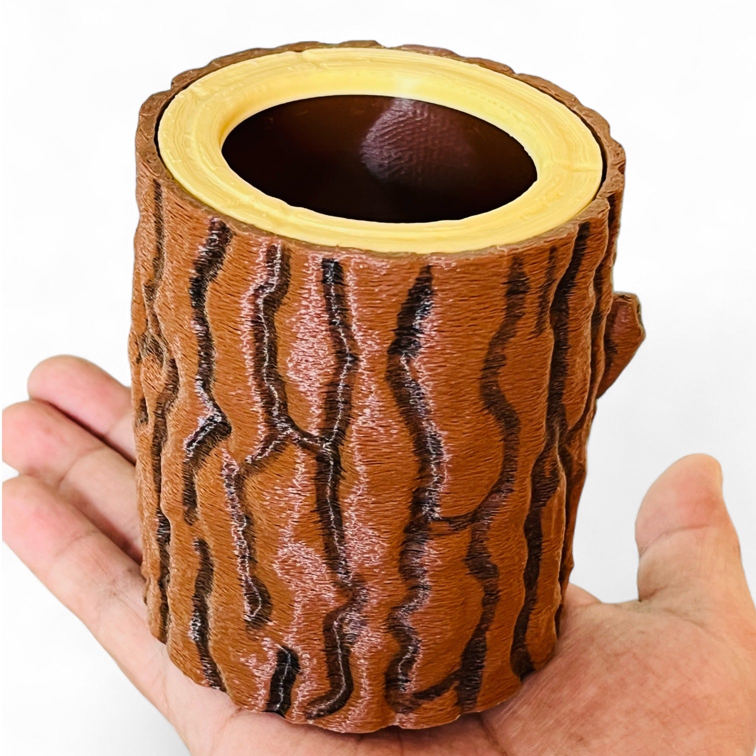 3D FUNKY WOODG LOG PENHOLDER, PLASTIC PENCIL HOLDER, SINGLE COMPARTMENT