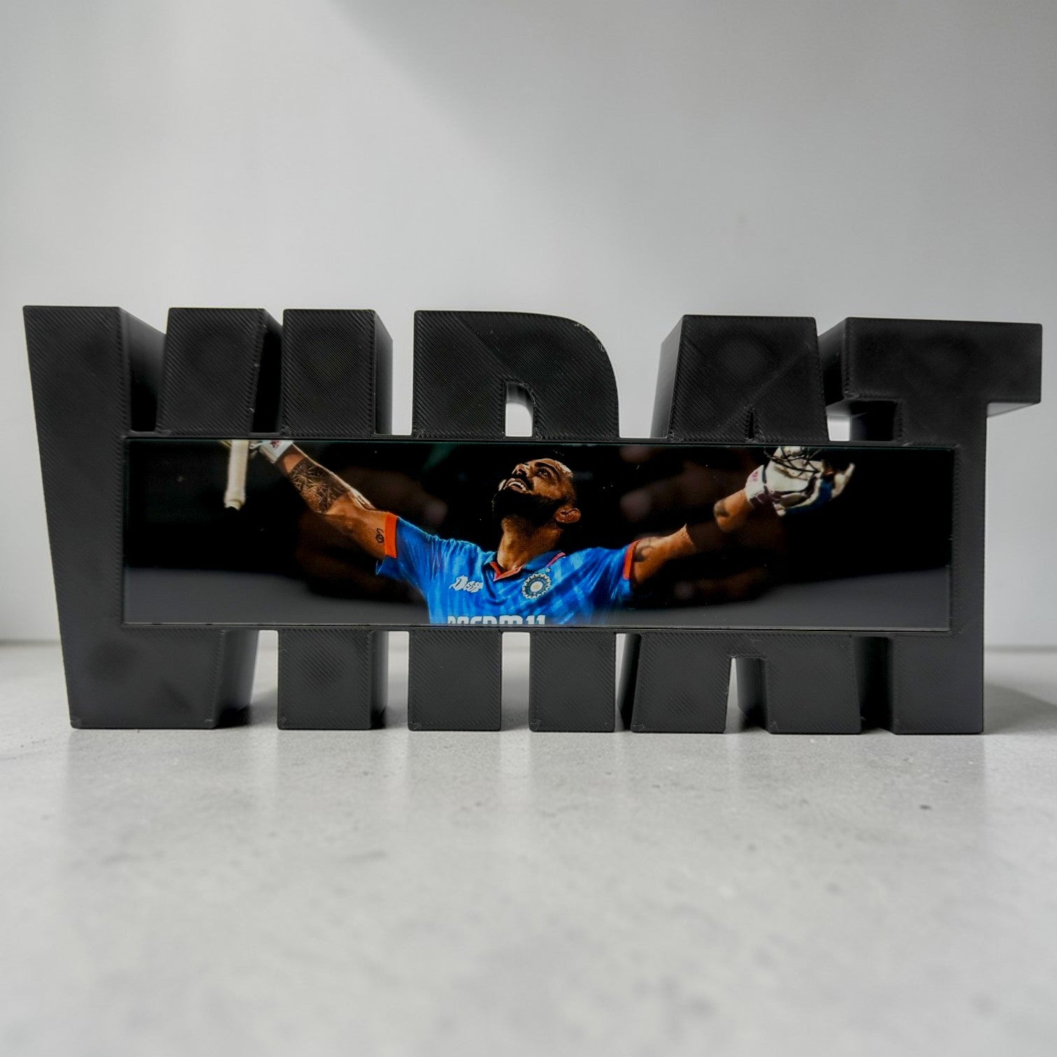 Virat Kohli Cricket Table Top Sports Desk And Home Decor And Collectibles