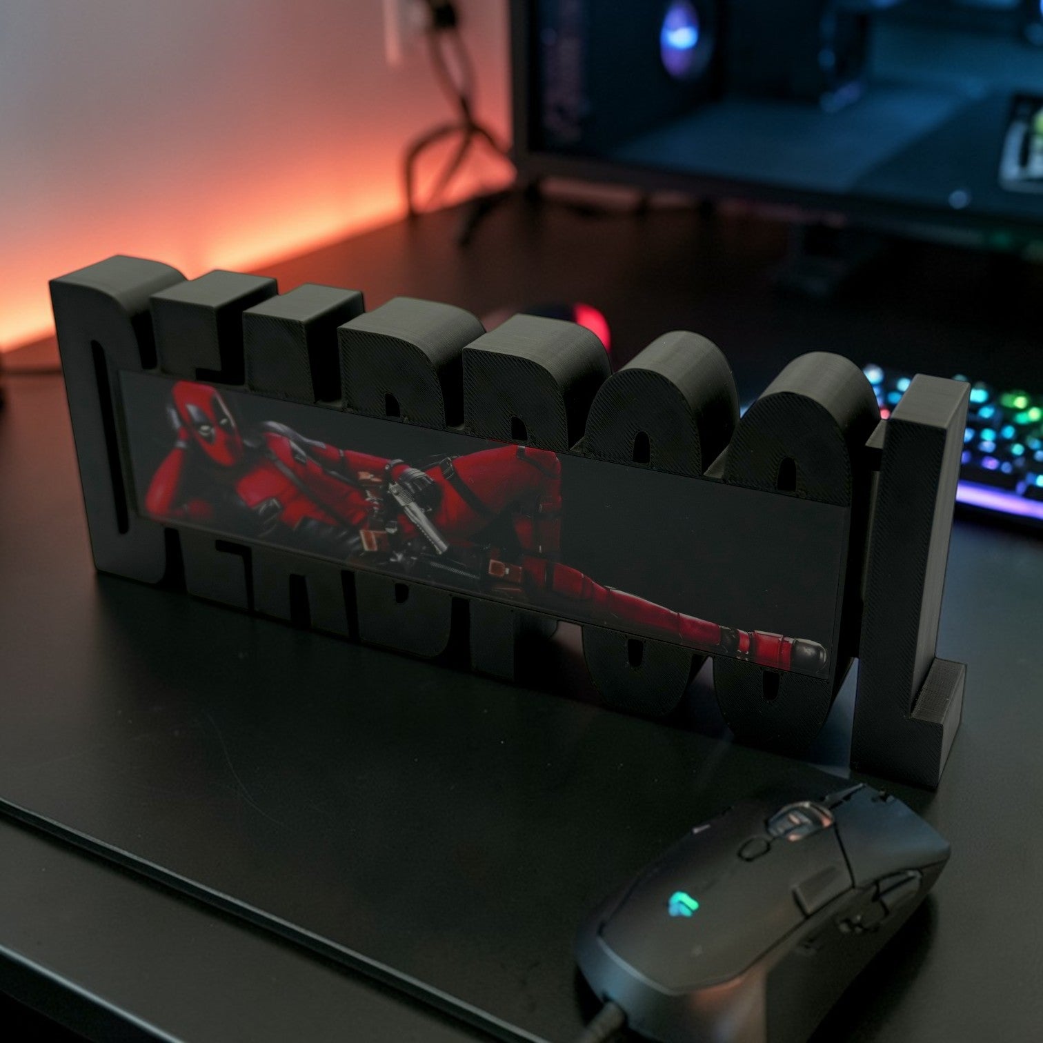 Deadpool Attitude Tabletop Superhero Desk And Home Decor And Collectibles