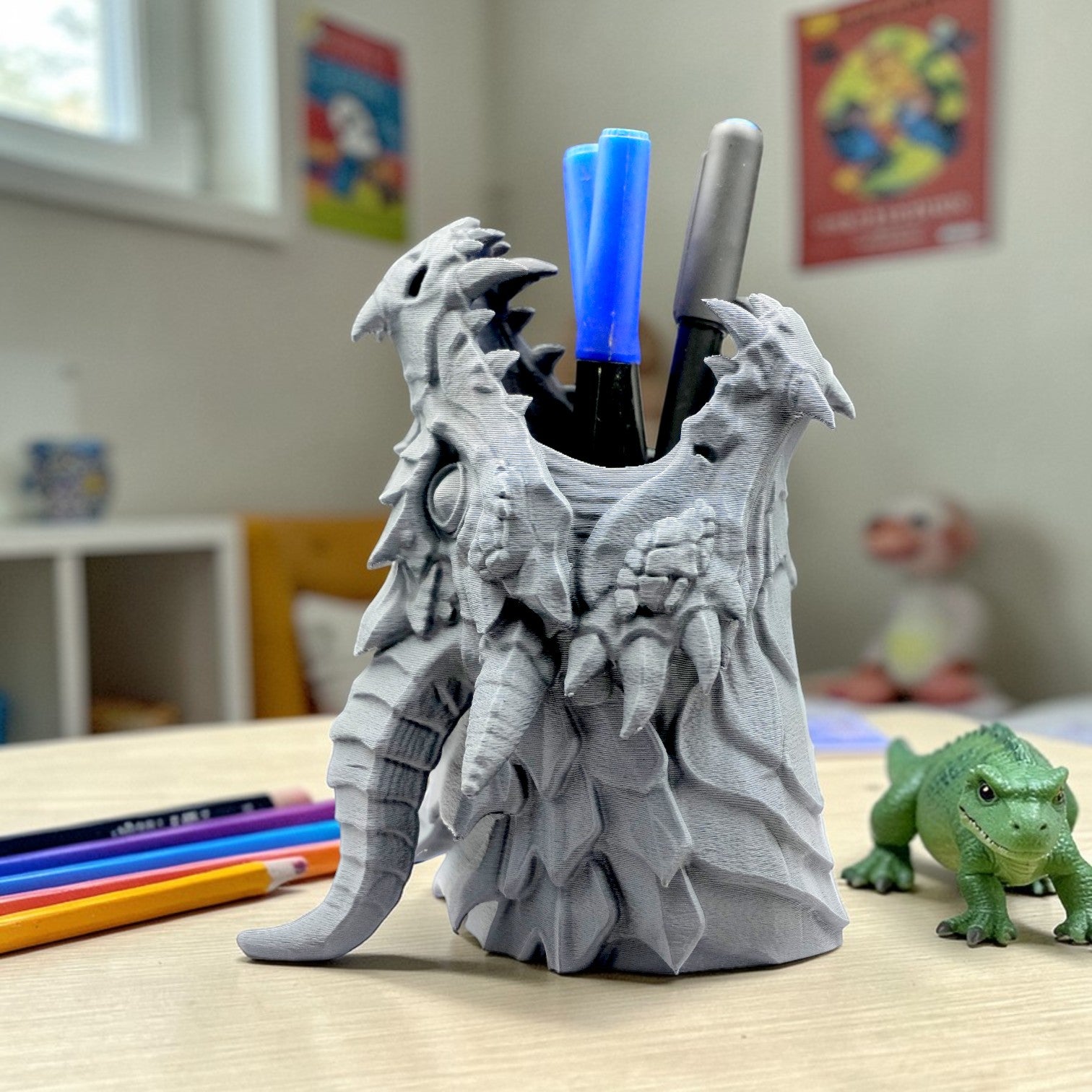 Dragon Skull Pen Holder – Fantasy Beast Desk Organizer | Gothic Style Stationery Stand