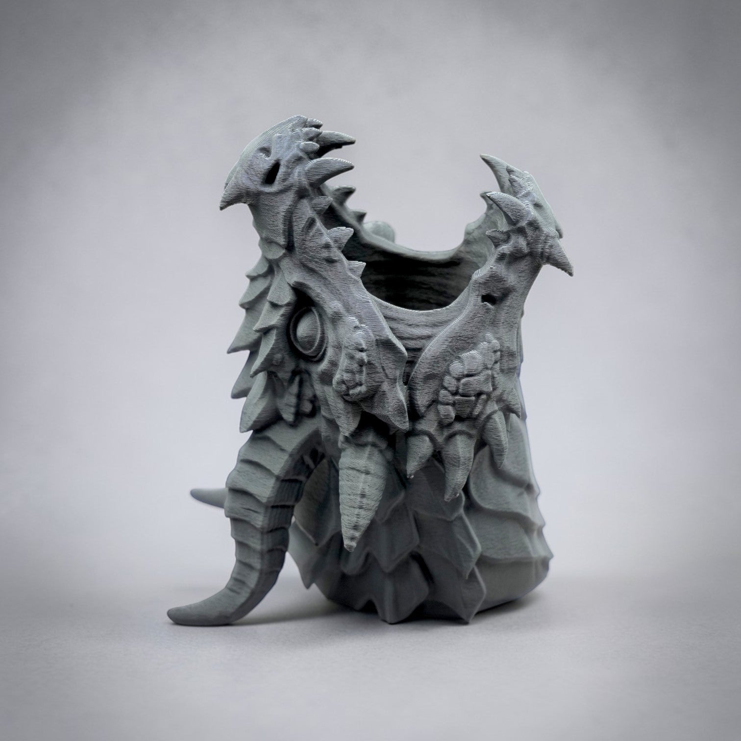 Dragon Skull Pen Holder – Fantasy Beast Desk Organizer | Gothic Style Stationery Stand