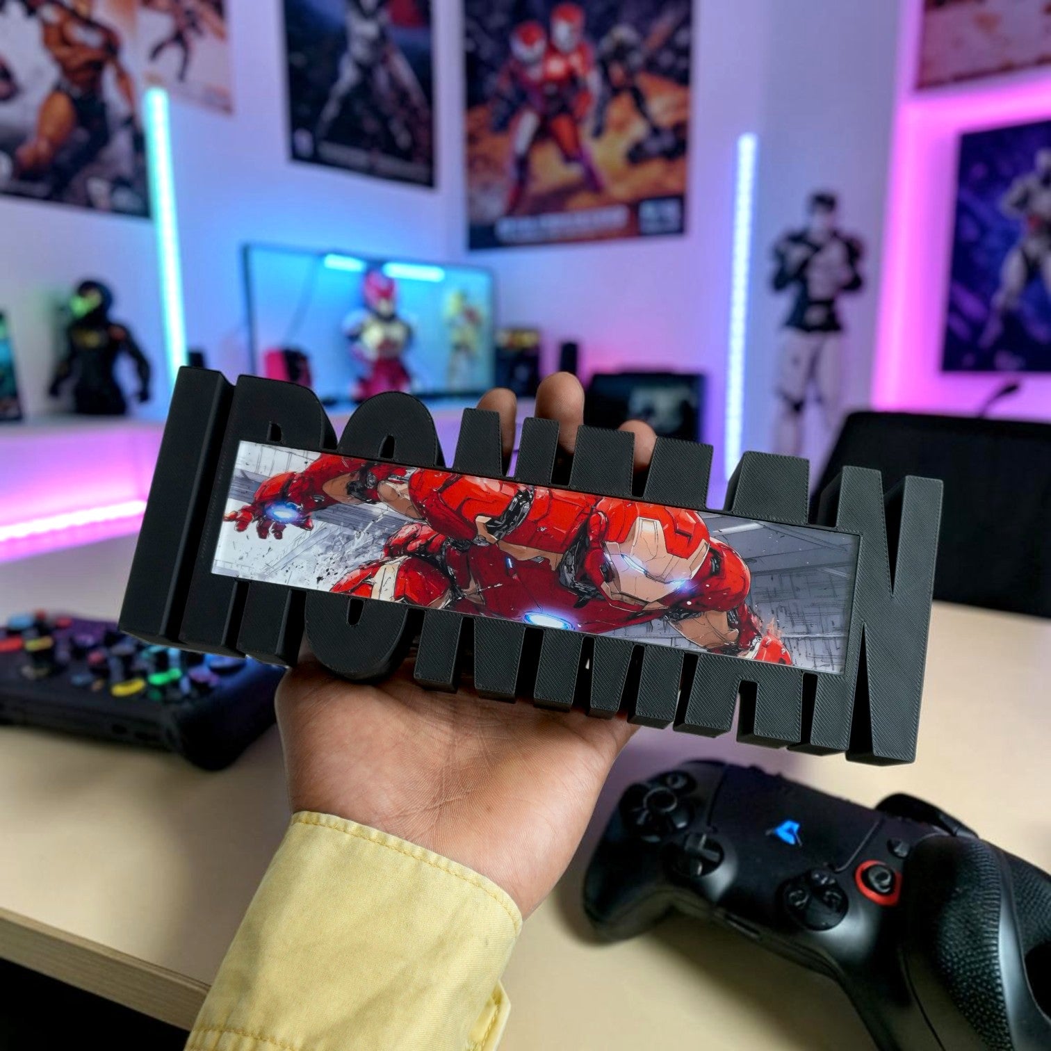 Arc Power Hero Desk Display – Iron Style Tabletop Stand | Gamer Setup Decor