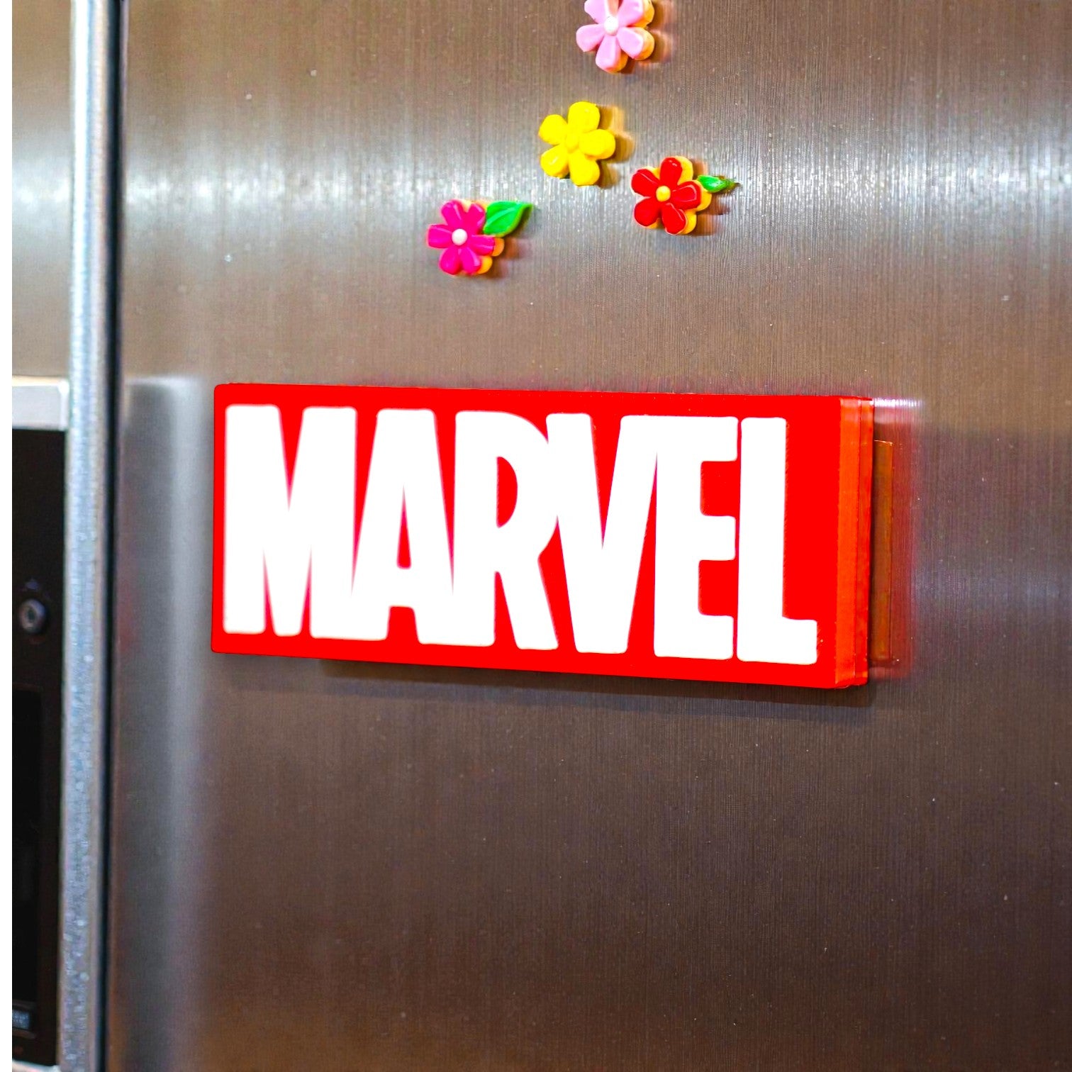 MARVEL LOGO FRIDGE MAGNET,HOME DECOR AND COLLECTIBLES